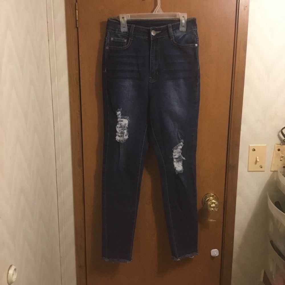 Bob jeans High Waisted Dark Wash Destroyed Distressed Skinny Jeans 7/8